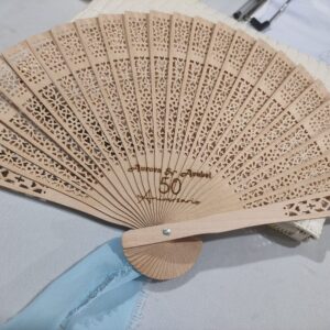 Abanico de madera grabado laser